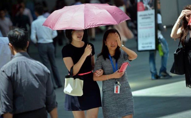 SINGAPORE SUMMER SLING: IT’S TOO HOT AND WE’RE NOT TALKING POLITICS